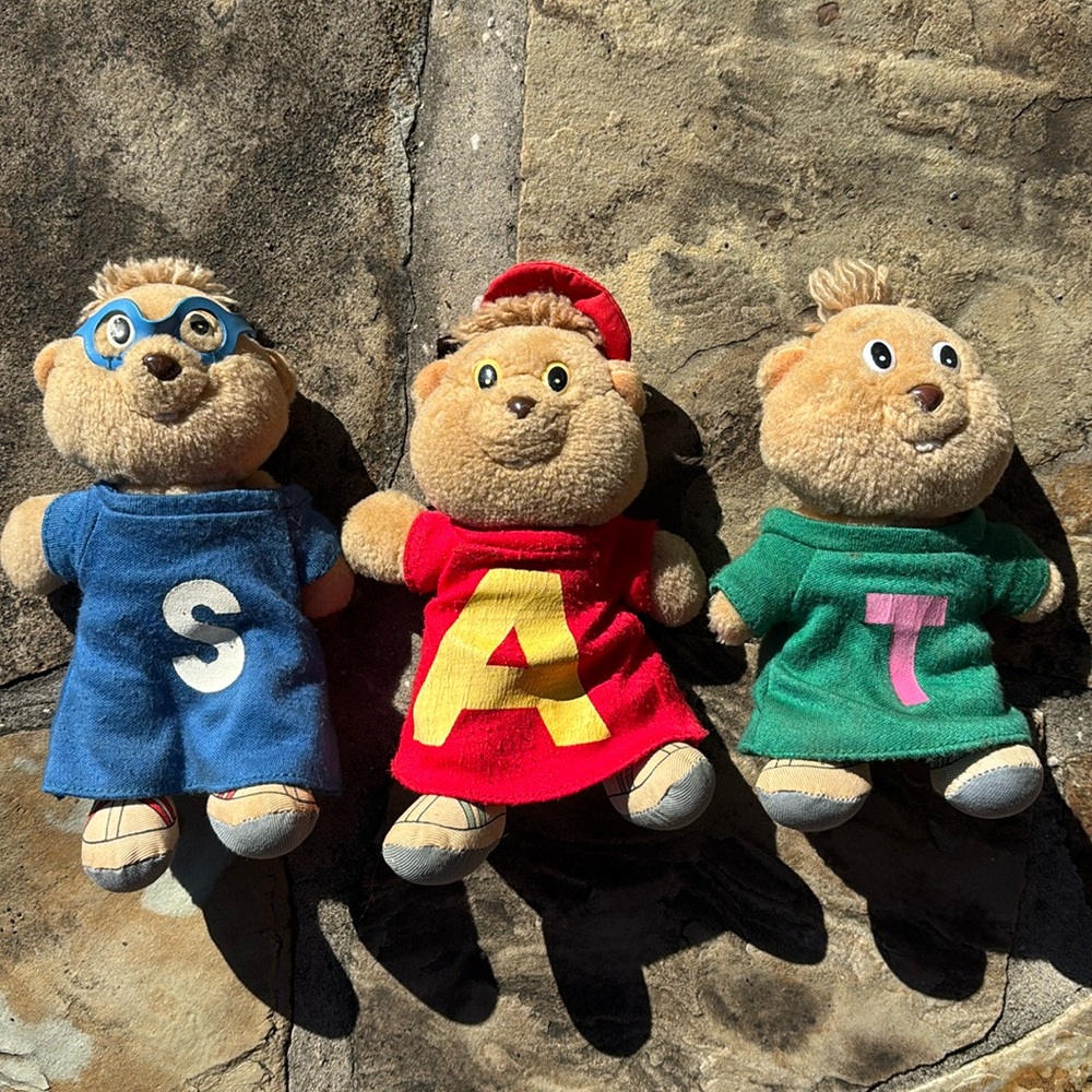 Simon, Alvin, and Theodore  vintage plush animals.  1987 Approx each one 8” tall